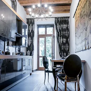 Leonardo 2 Apartamento